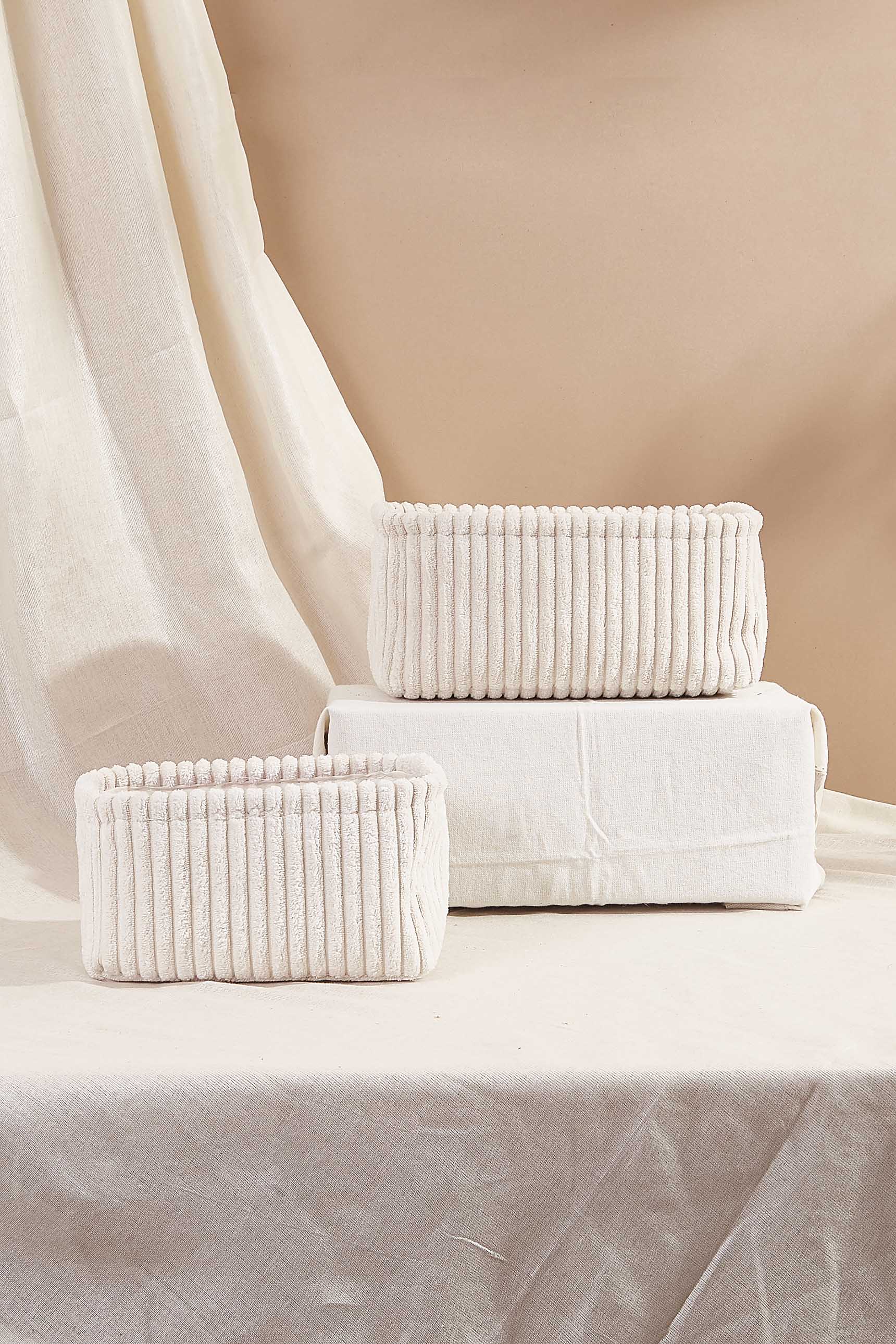 Ribbed White Velvet Basket - Set Of 2