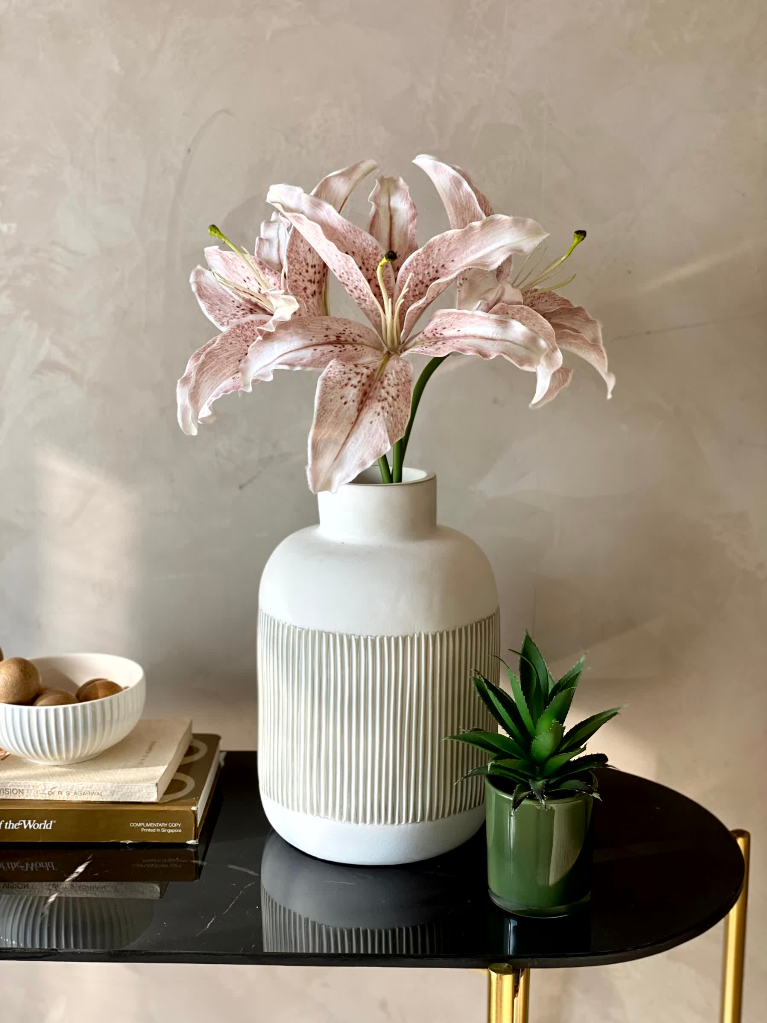 Artificial Silk Lilly Flower Bunch - Pink