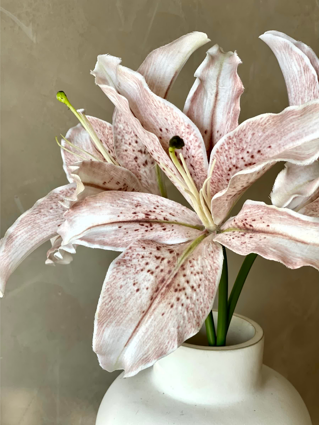 Artificial Silk Lilly Flower Bunch - Pink