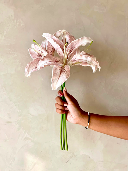 Artificial Silk Lilly Flower Bunch - Pink