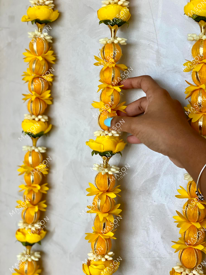 Festive Meher Bloom Latkan - Yellow (Set of 5) Large