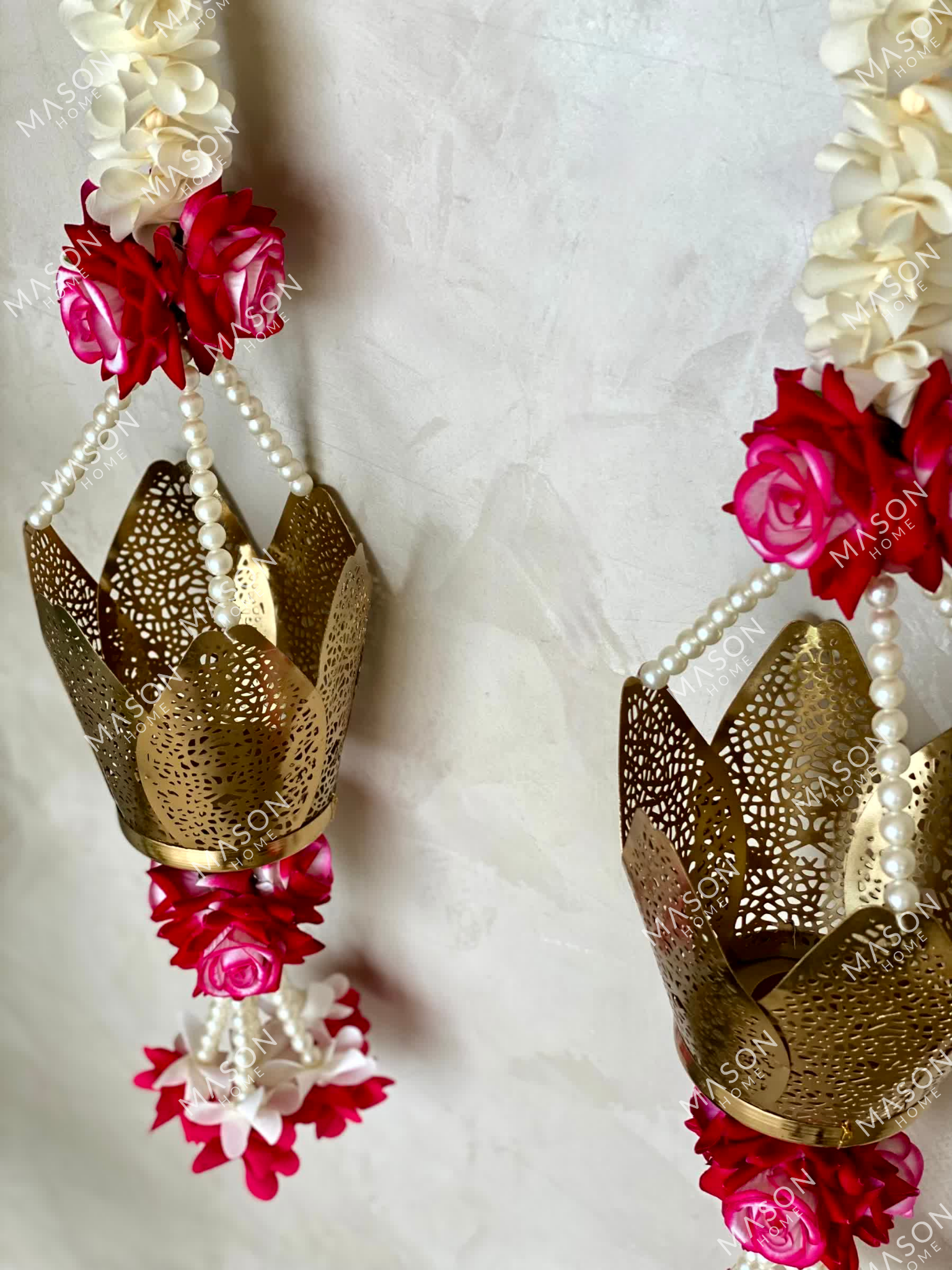 Festive Soraya Bloom Latkan - Set of 2