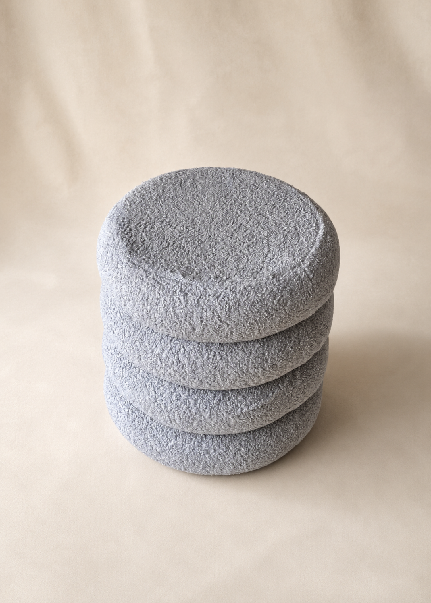 Cloud Boucle Pouffe