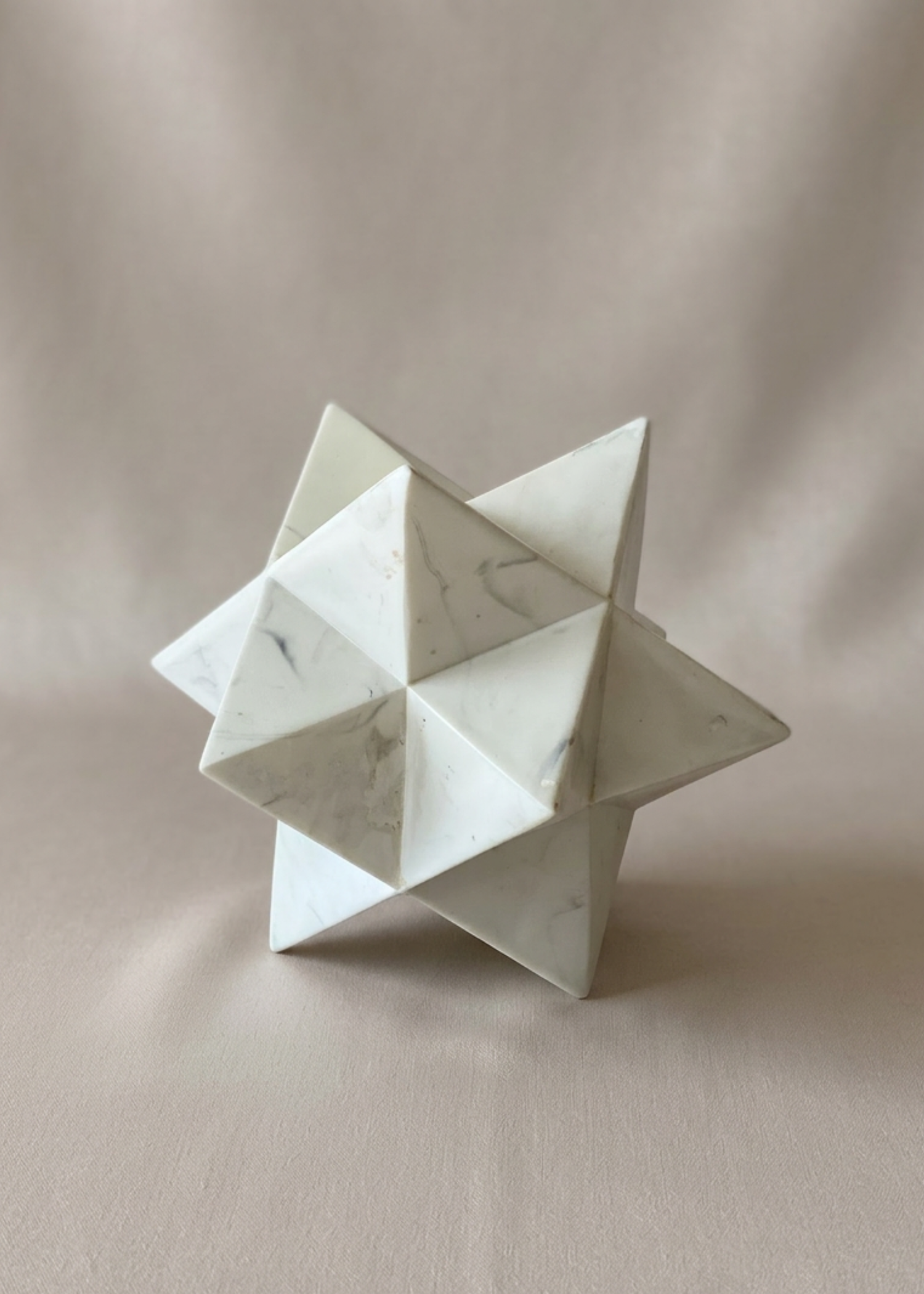 Star Artefect - White