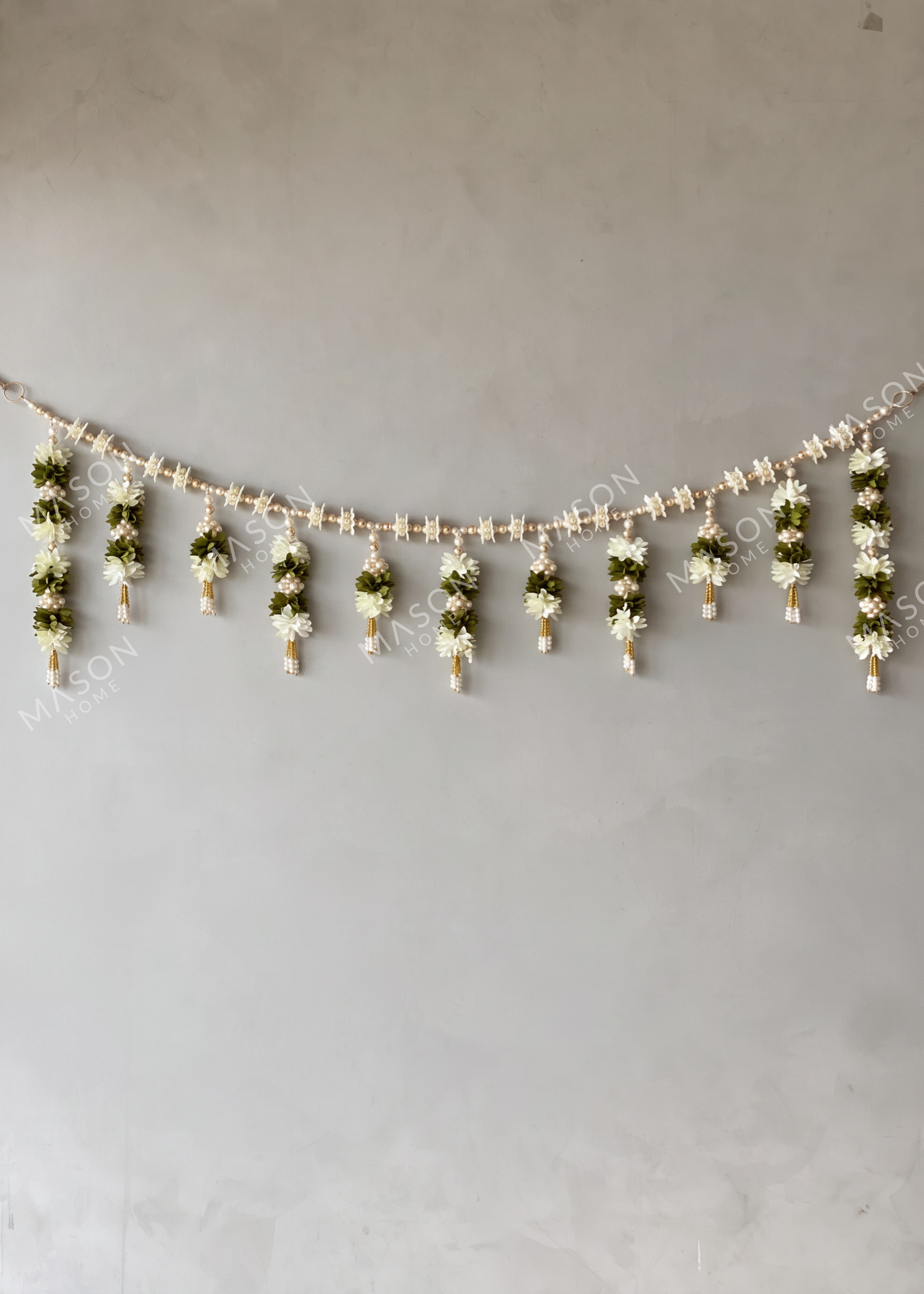 Festive White Meadow Toran