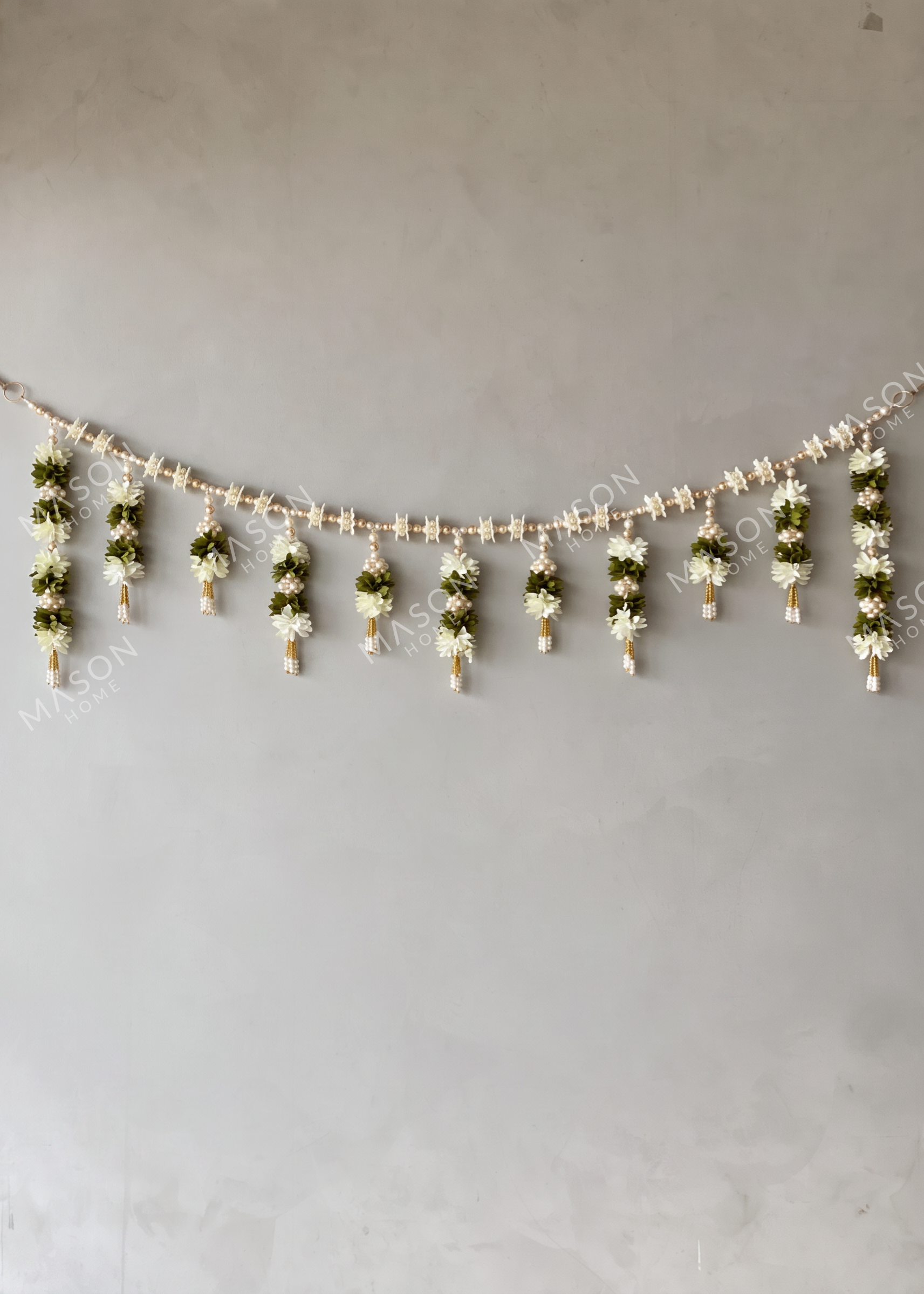 Festive White Meadow Toran