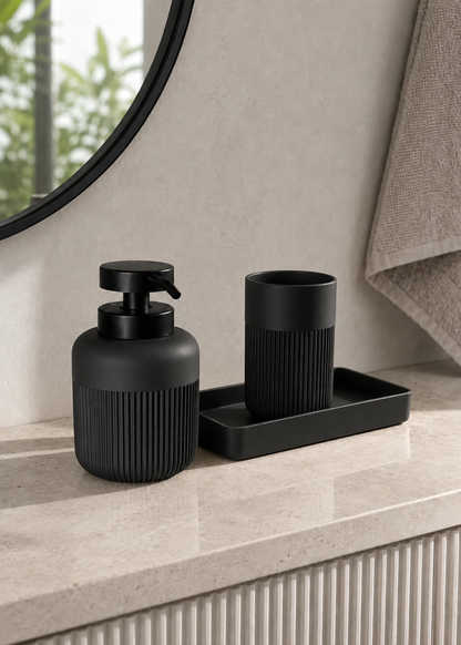 Chaton Bathroom Set- Black (Set of 3)