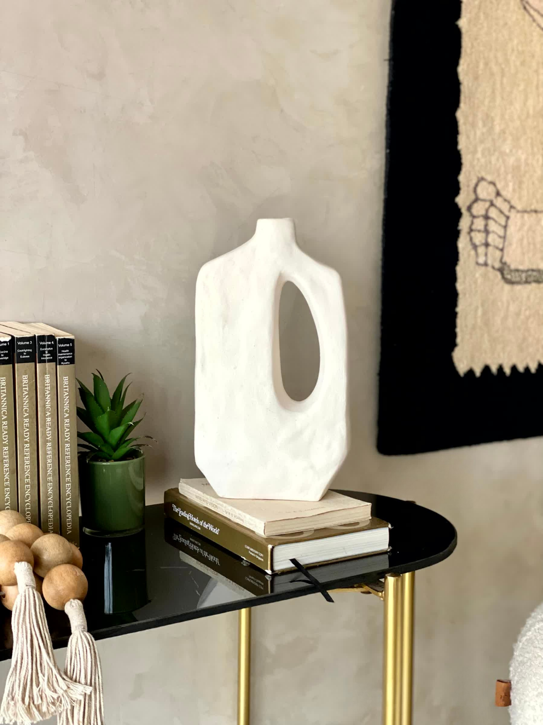Terracotta Logam  Vase