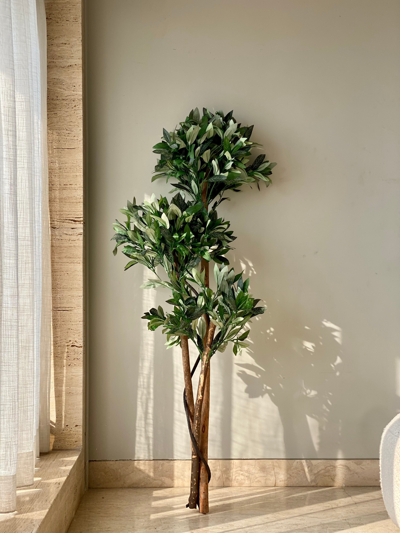 Artificial Bay Topiary Plant - 5 Feet