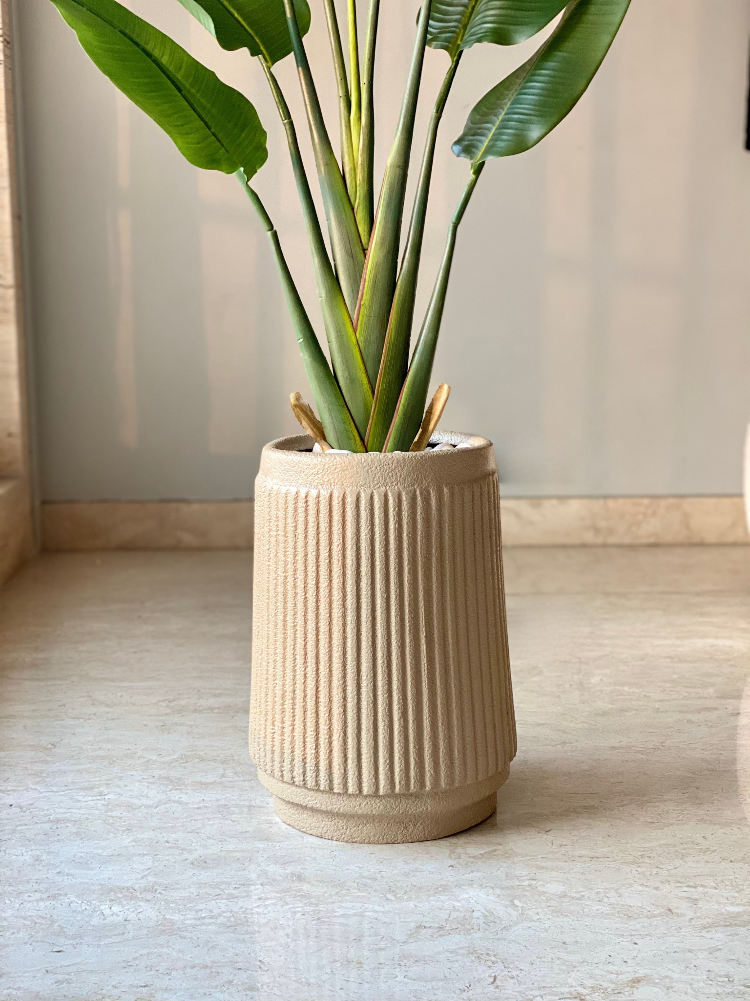 Hanover Beige Planter