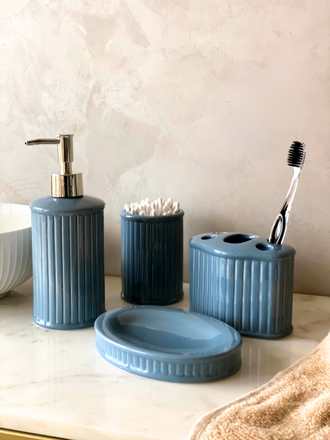 Ashen Bathroom Set - Blue (Set of 4)