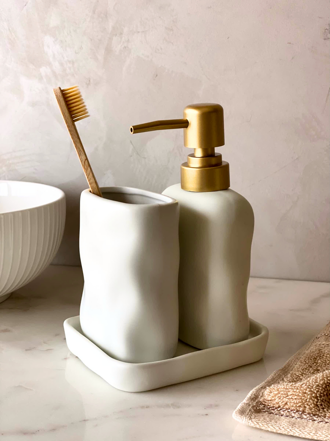 Lucent Bathroom Set - White (Set of 3)