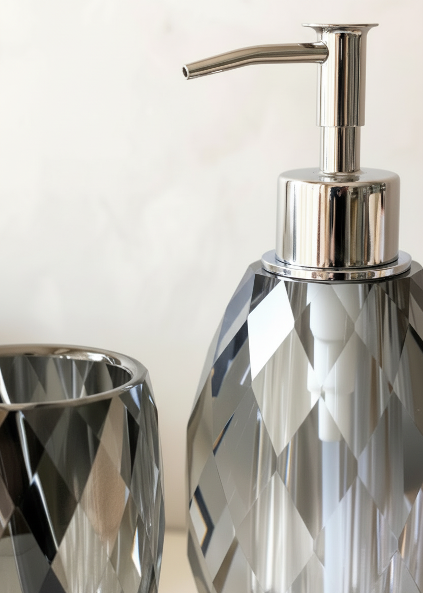 Sundrop Crystal Bathroom Set - Black (Set of 3)