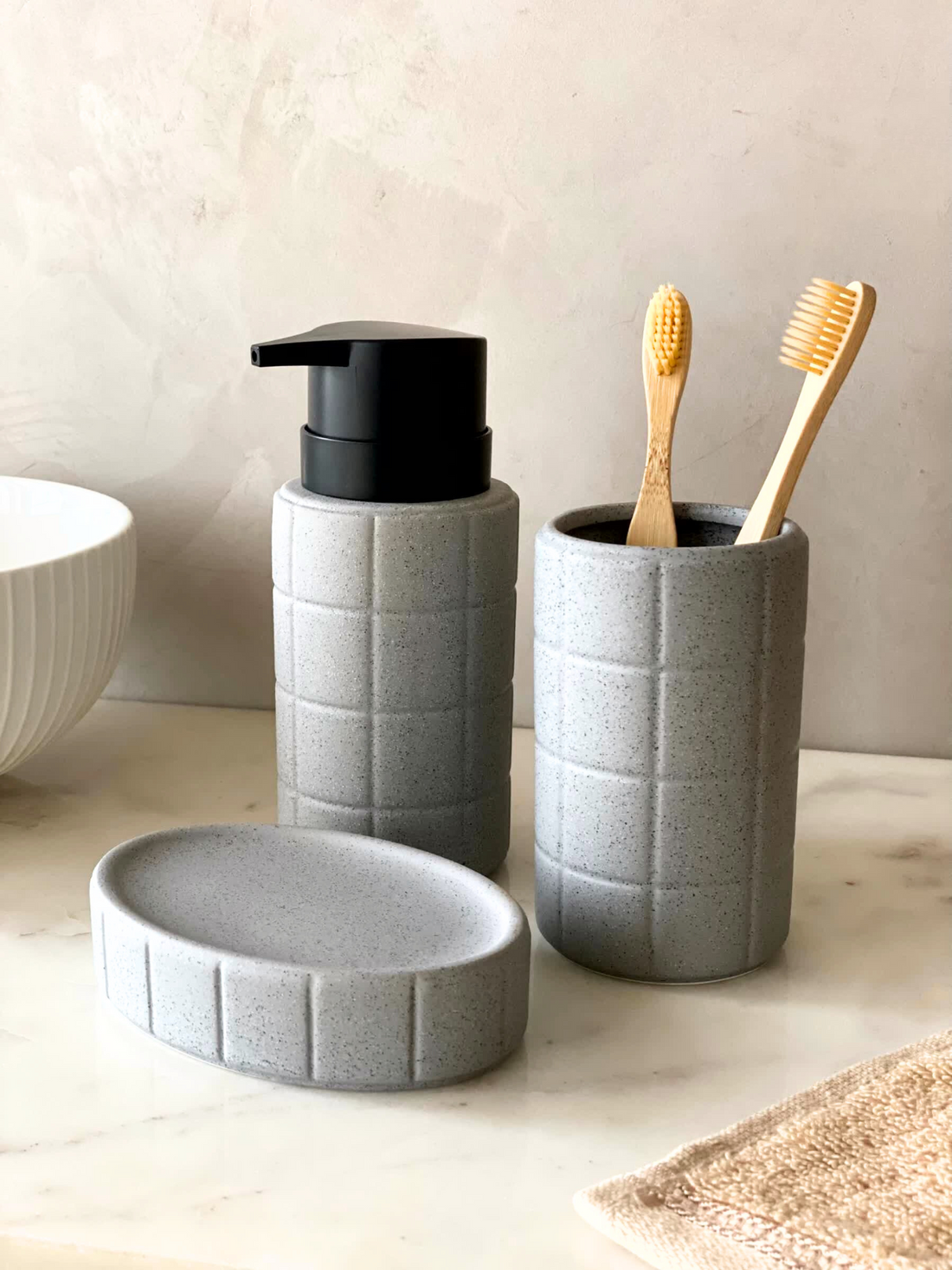 Stria Bathroom Set - Grey (Set of 3)