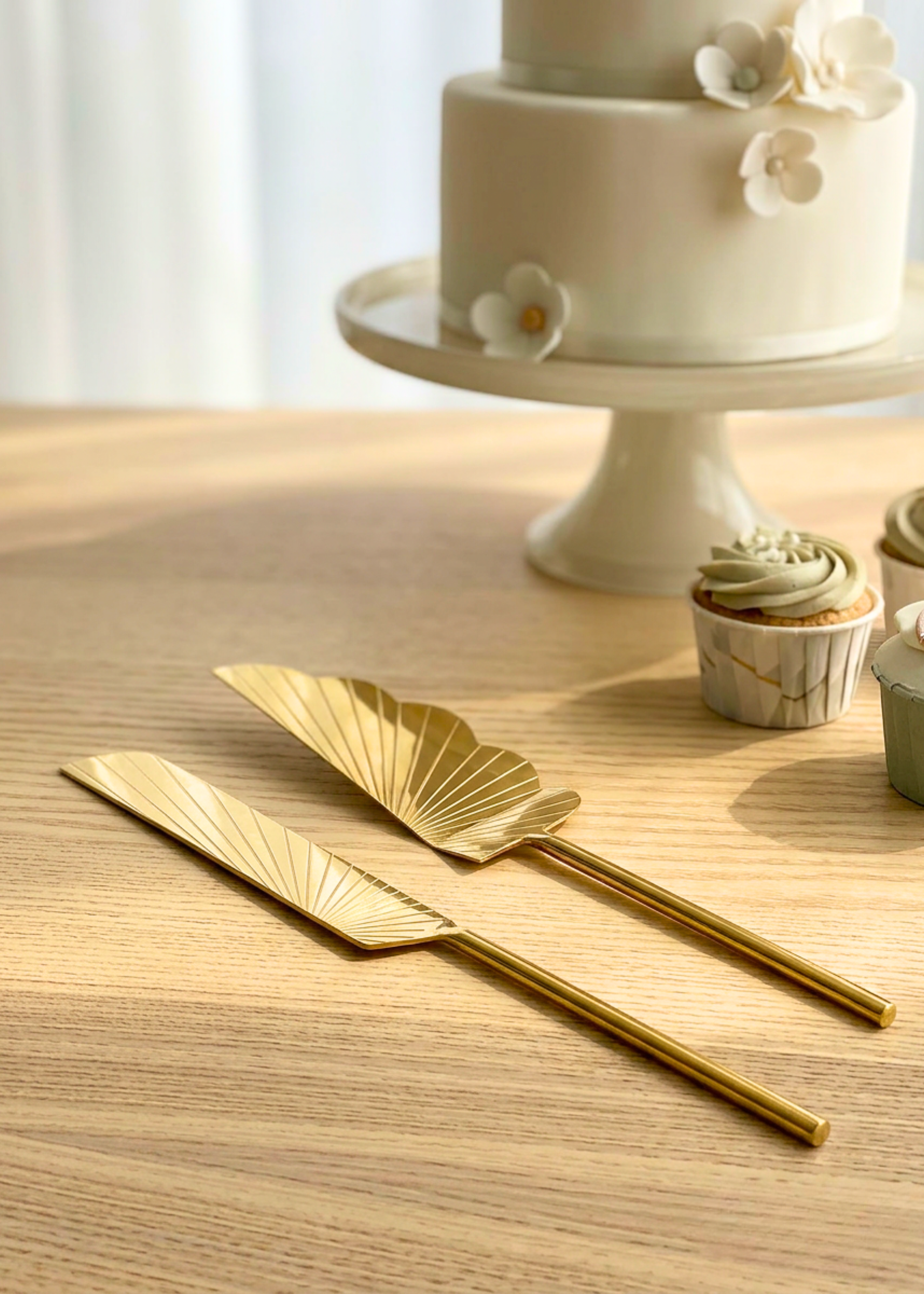 Luna Cake Knife And Server - Gold