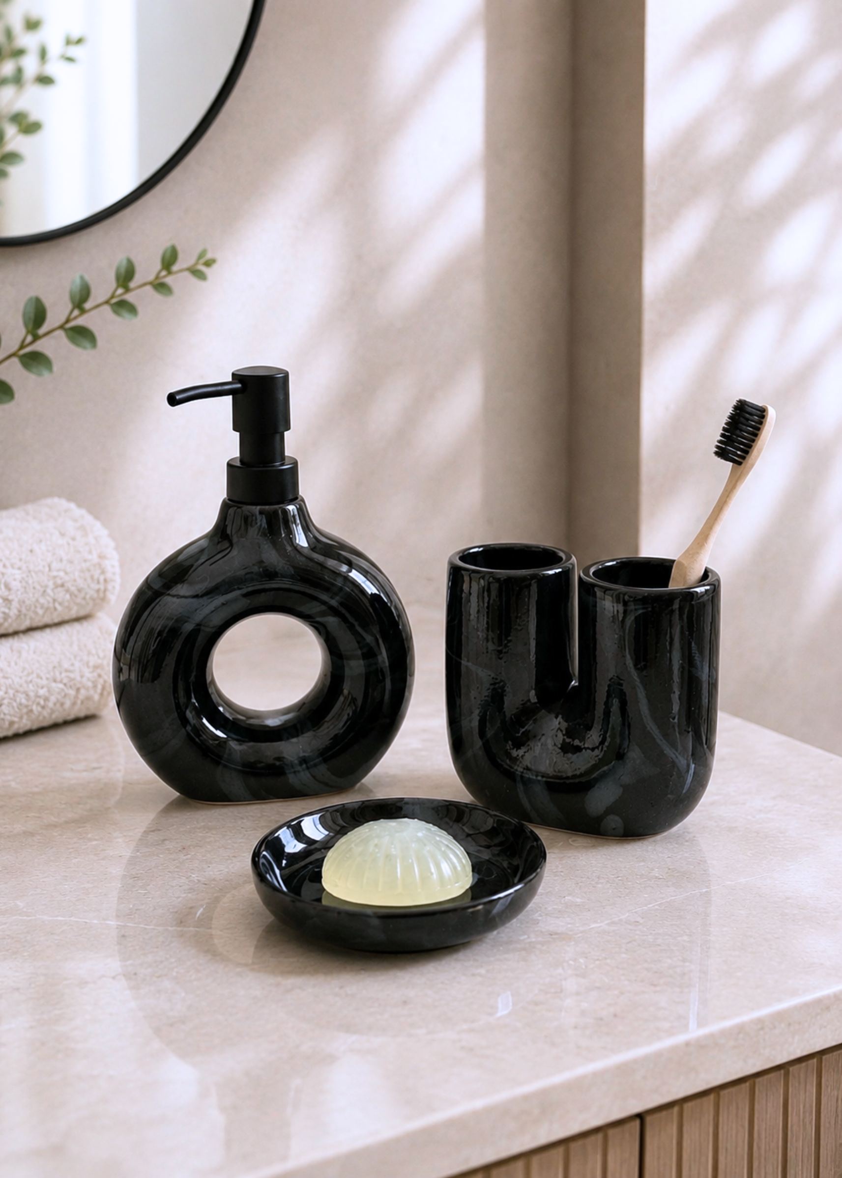 Swirl Bathroom Set – Black (Set of 3)