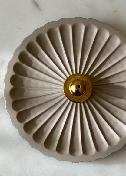 Umber Round Incense Holder - Beige