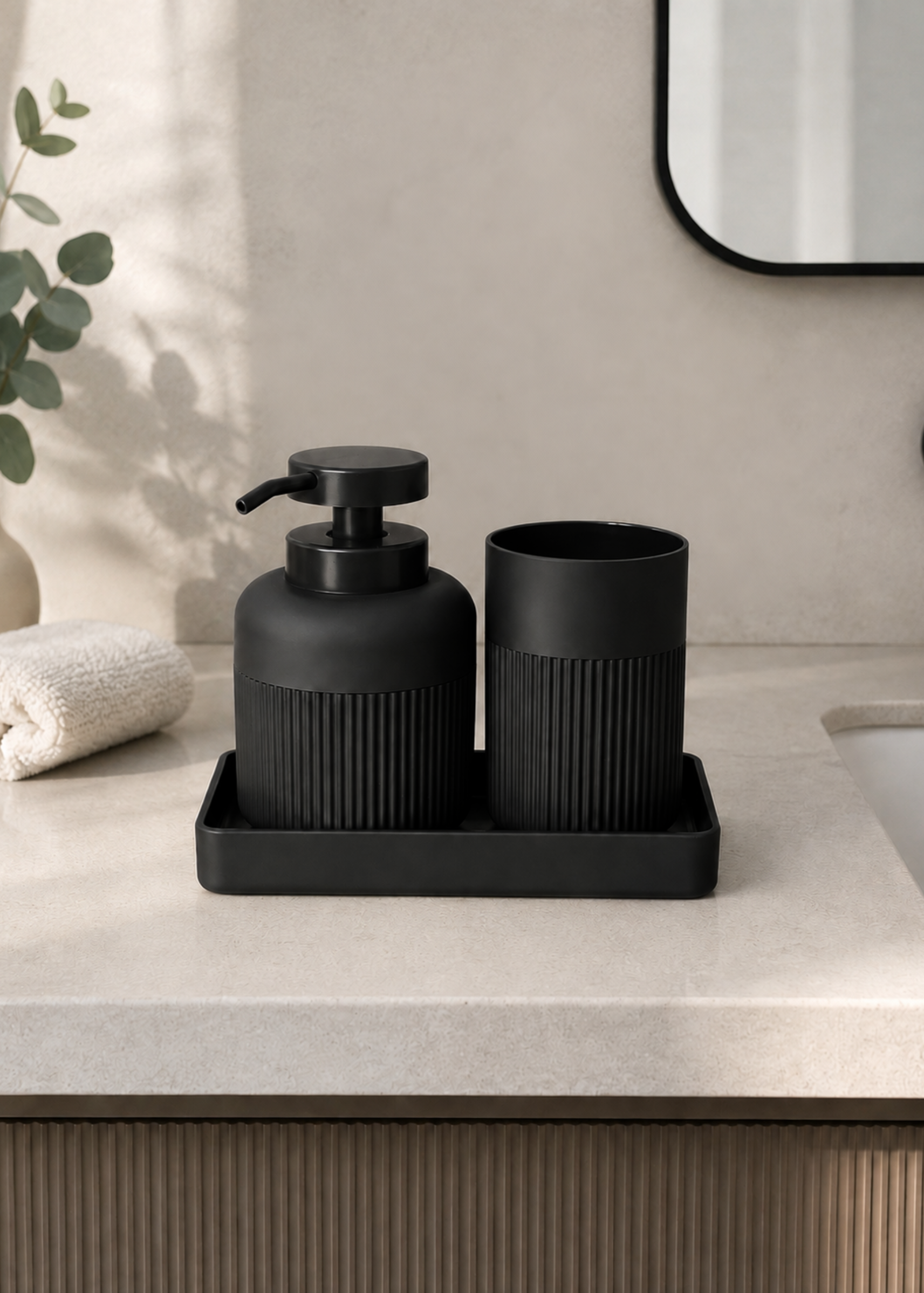 Chaton Bathroom Set- Black (Set of 3)