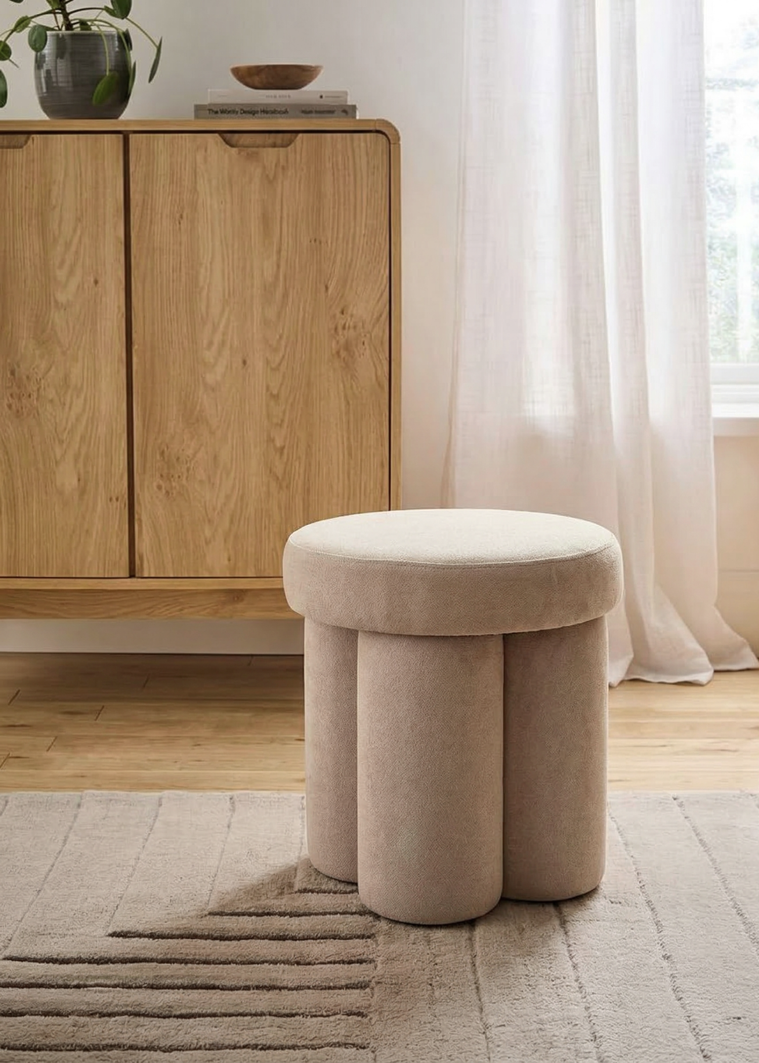 Derby Pouffe - Beige