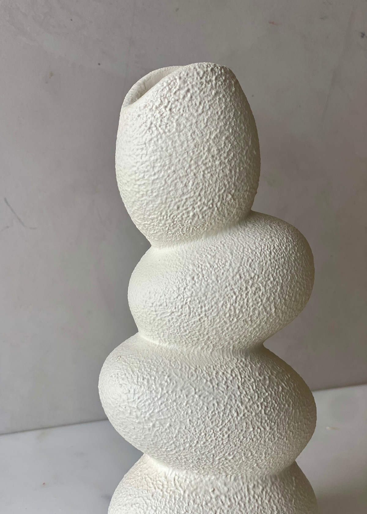 Pebble Vase - Ivory