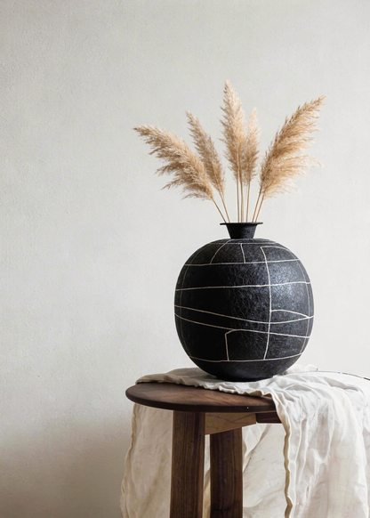 Dune Obsidian Vase - Black (Large)