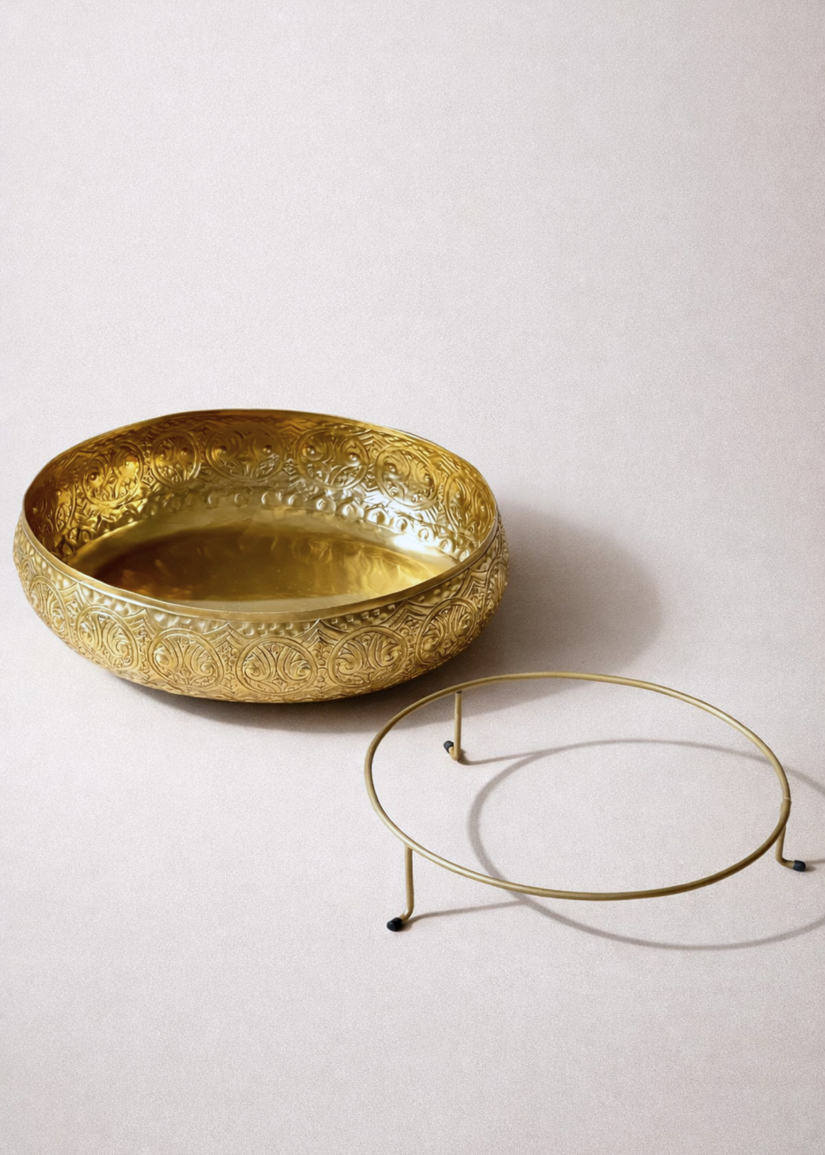 Naksh Gold Oval Urli - Large