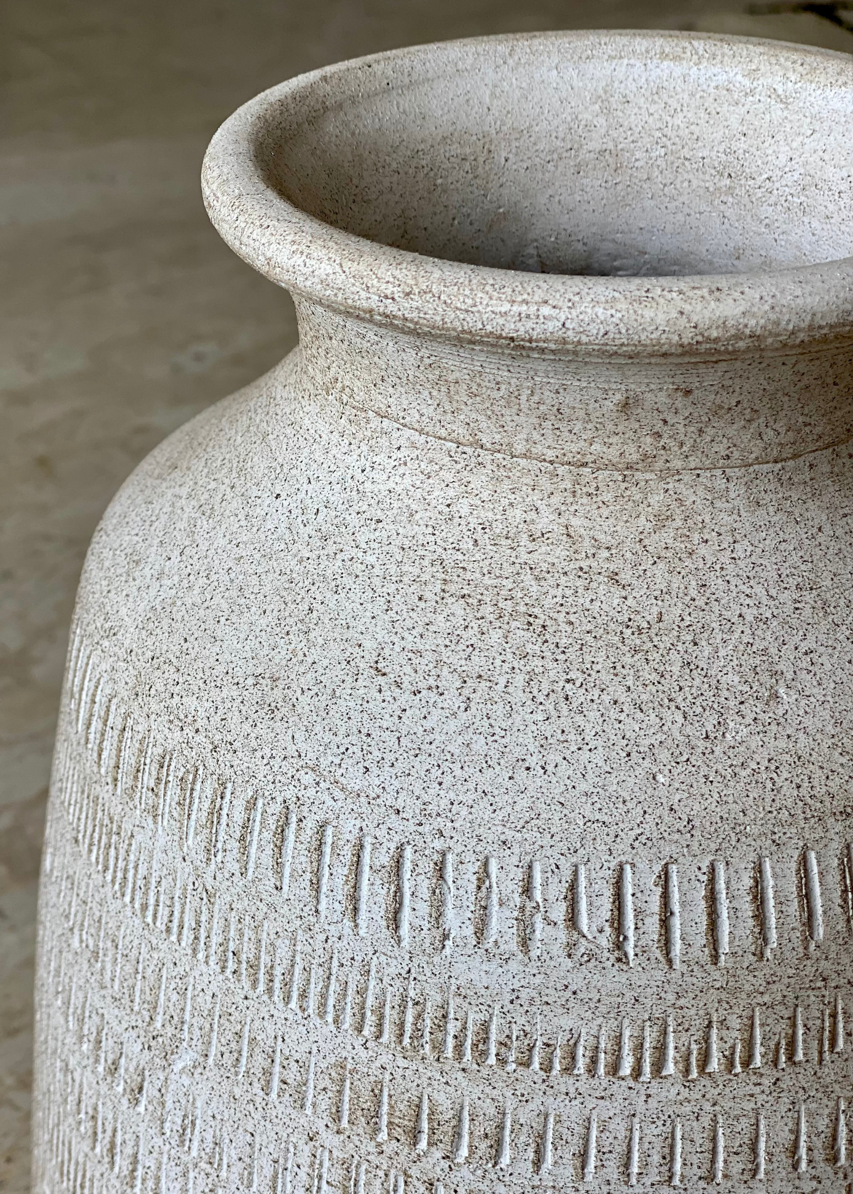 Sabbia Ridge Vase