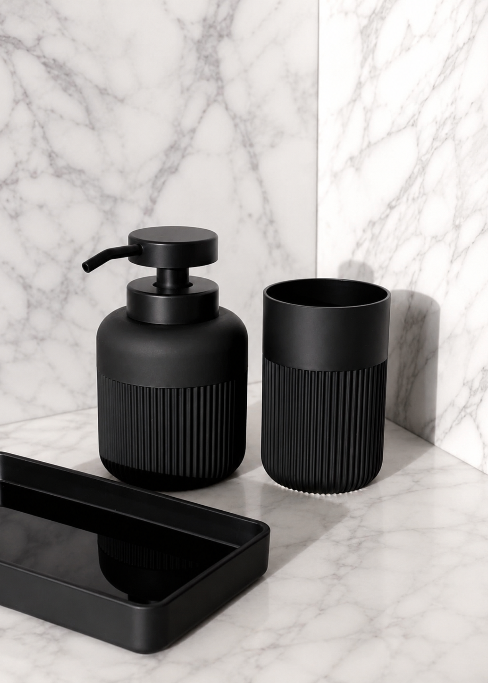Chaton Bathroom Set- Black (Set of 3)