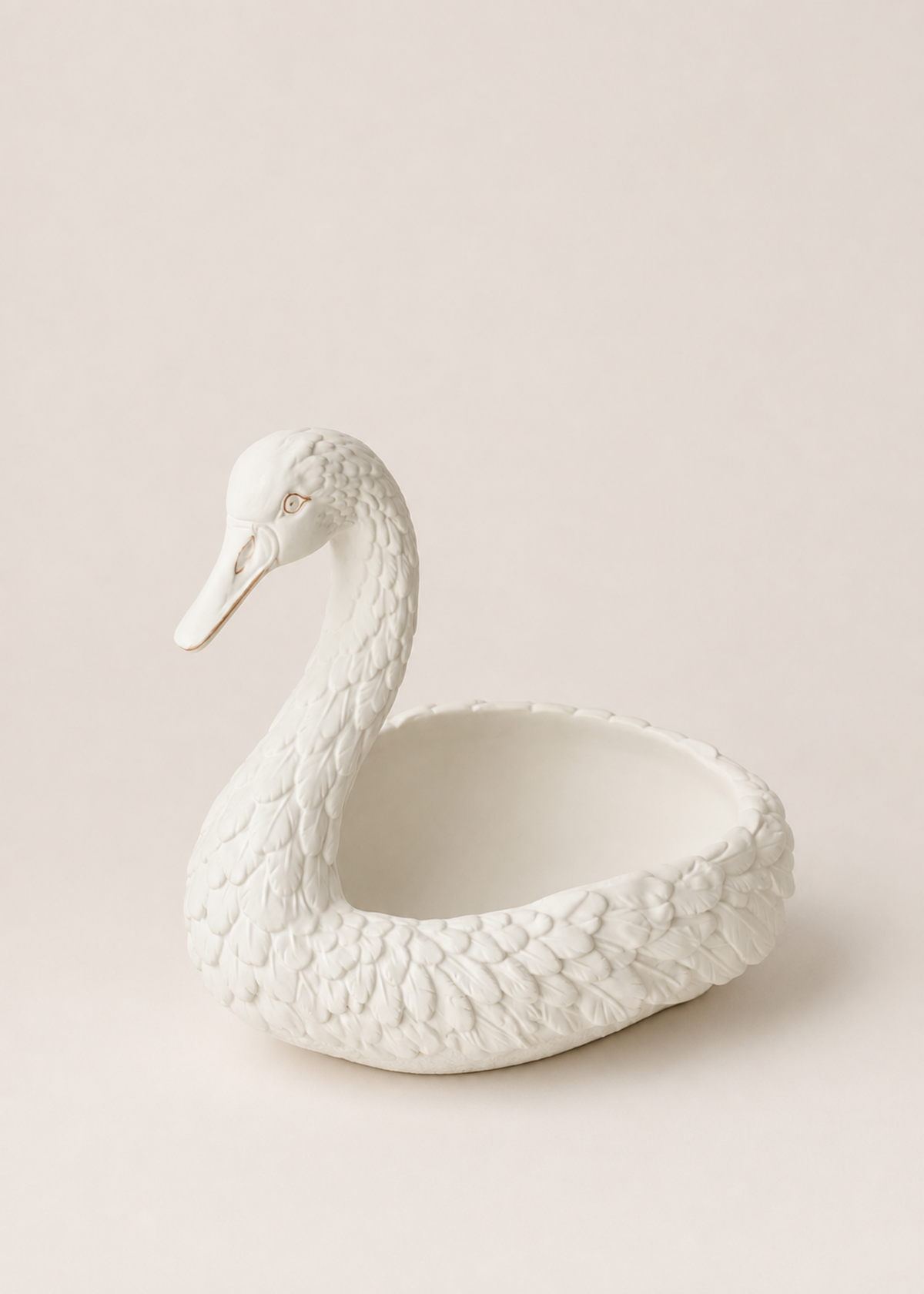 Palace Swan Urli - Medium