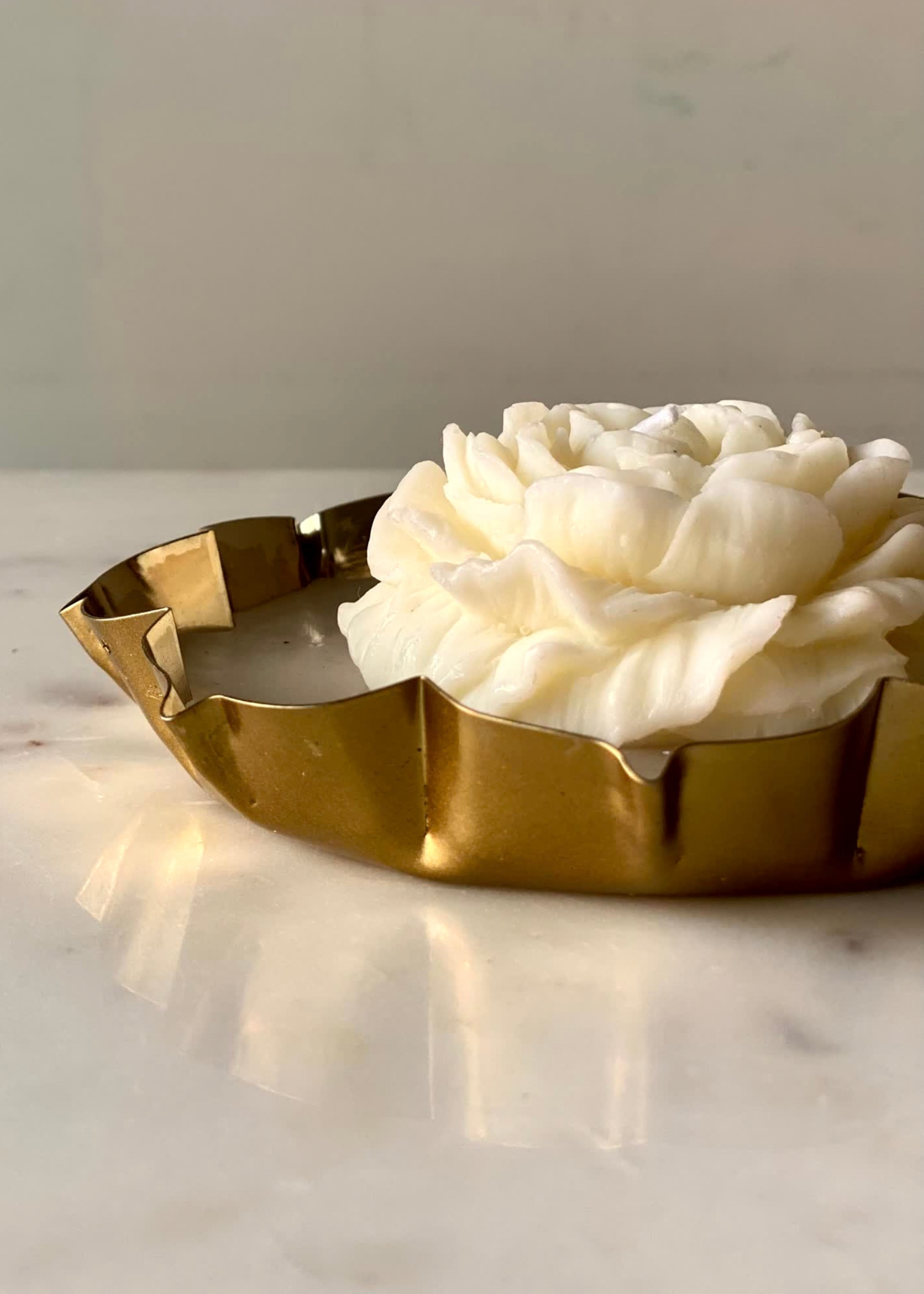 Ivory Bloom Gold Urli Candle Gift Set of 3