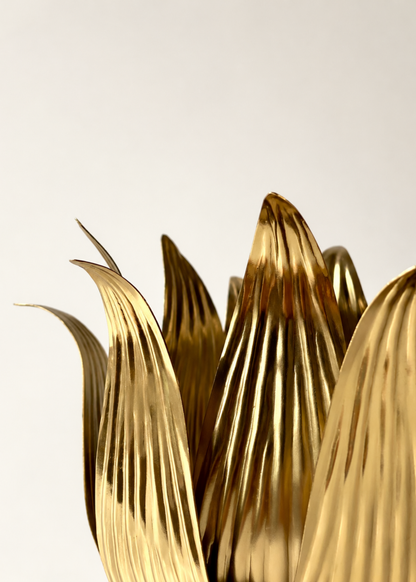 Fluted Lotus Tealight Holder (Large)