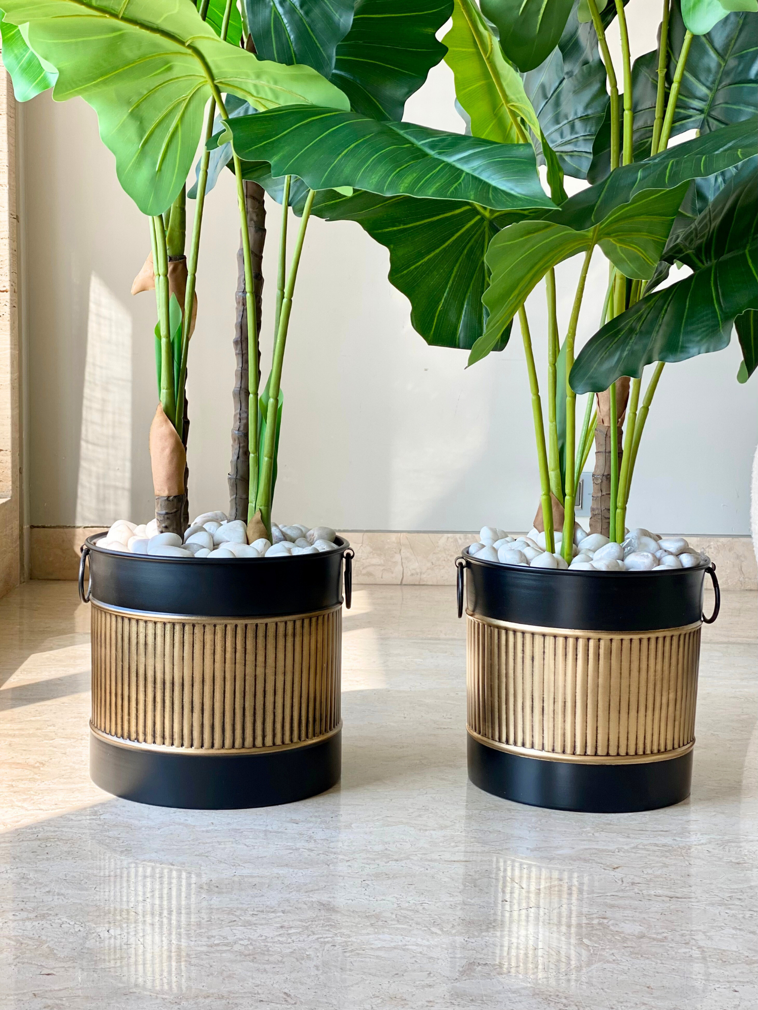 Nova Fluted Planters - Black