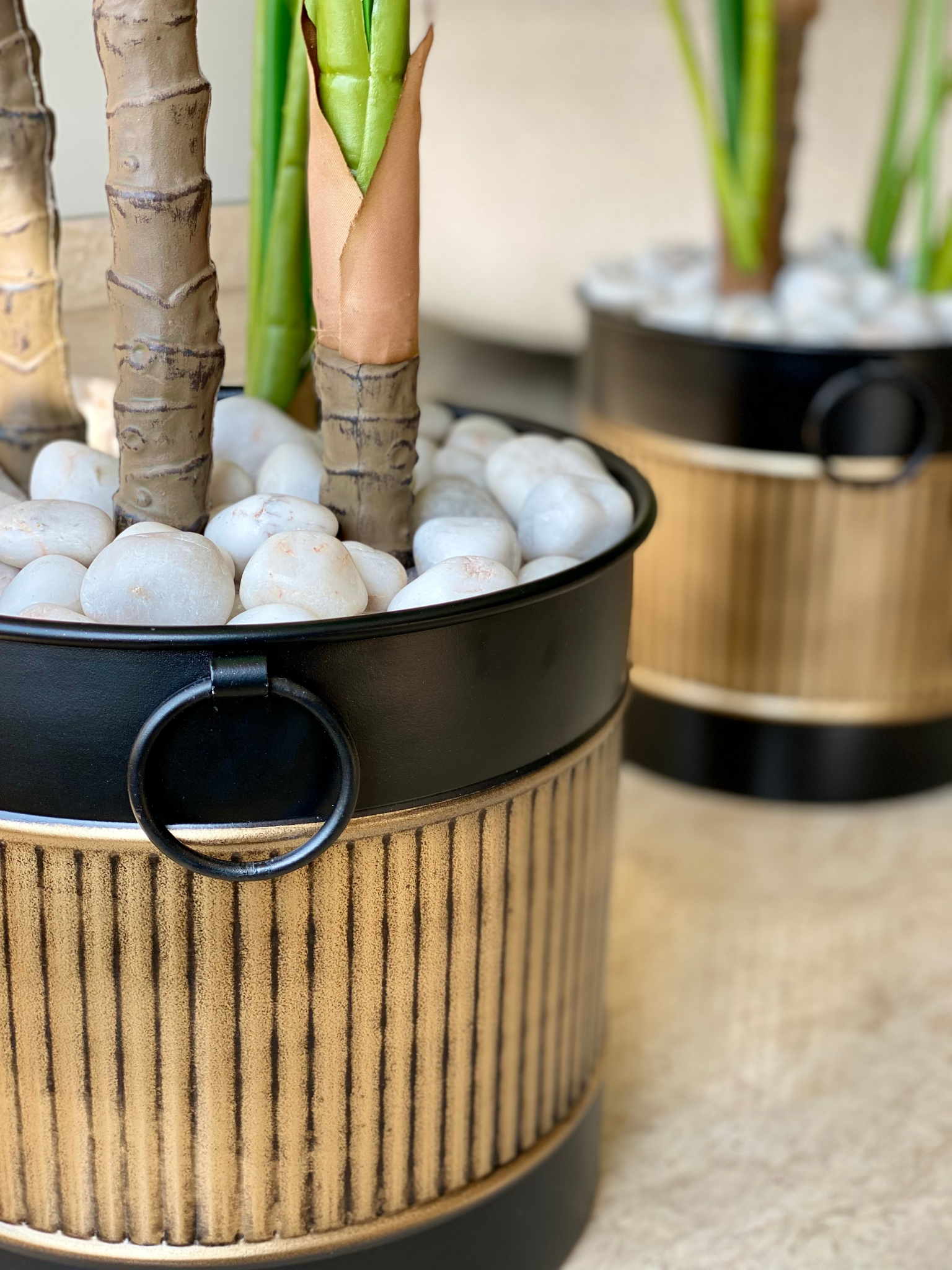 Nova Fluted Planters - Black