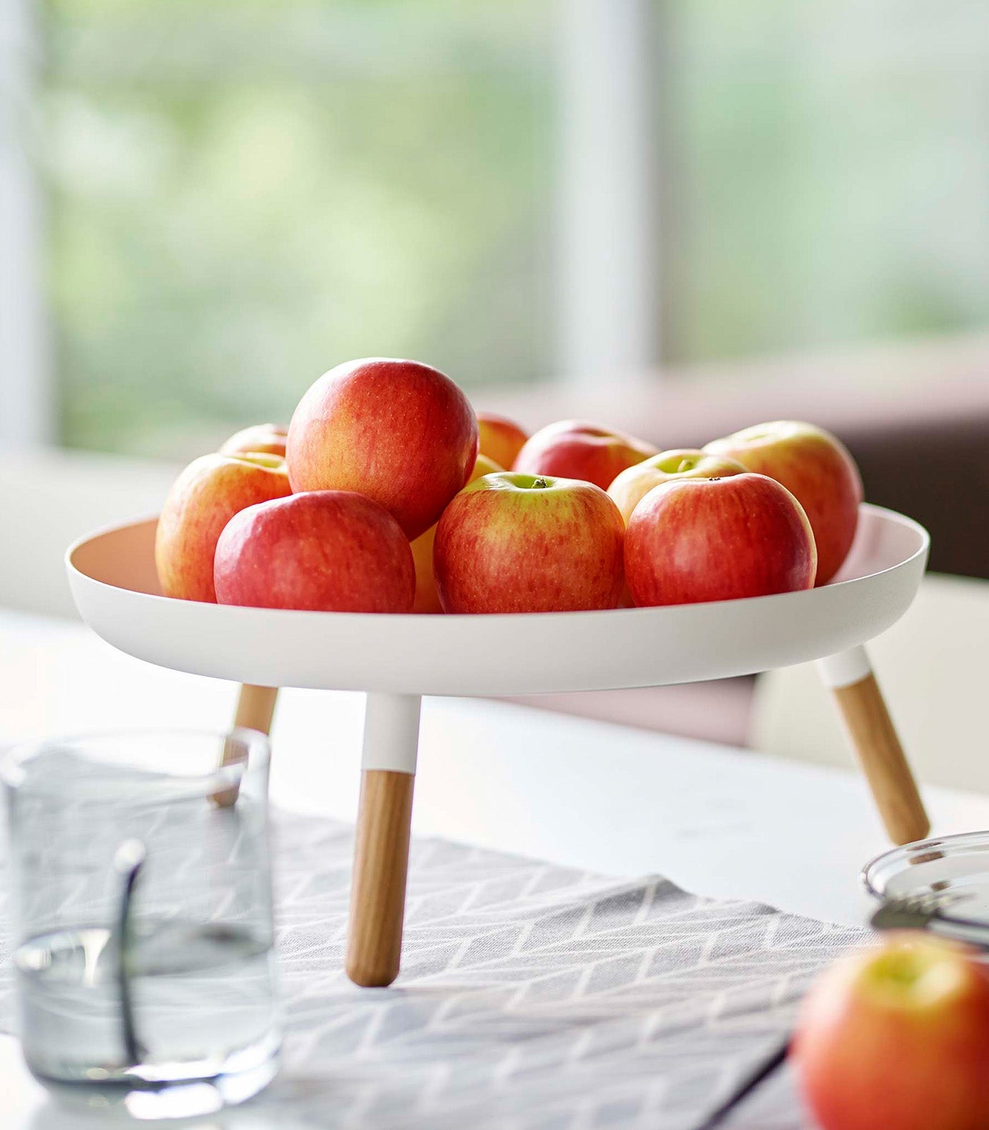 Countertop Pedestal Tray