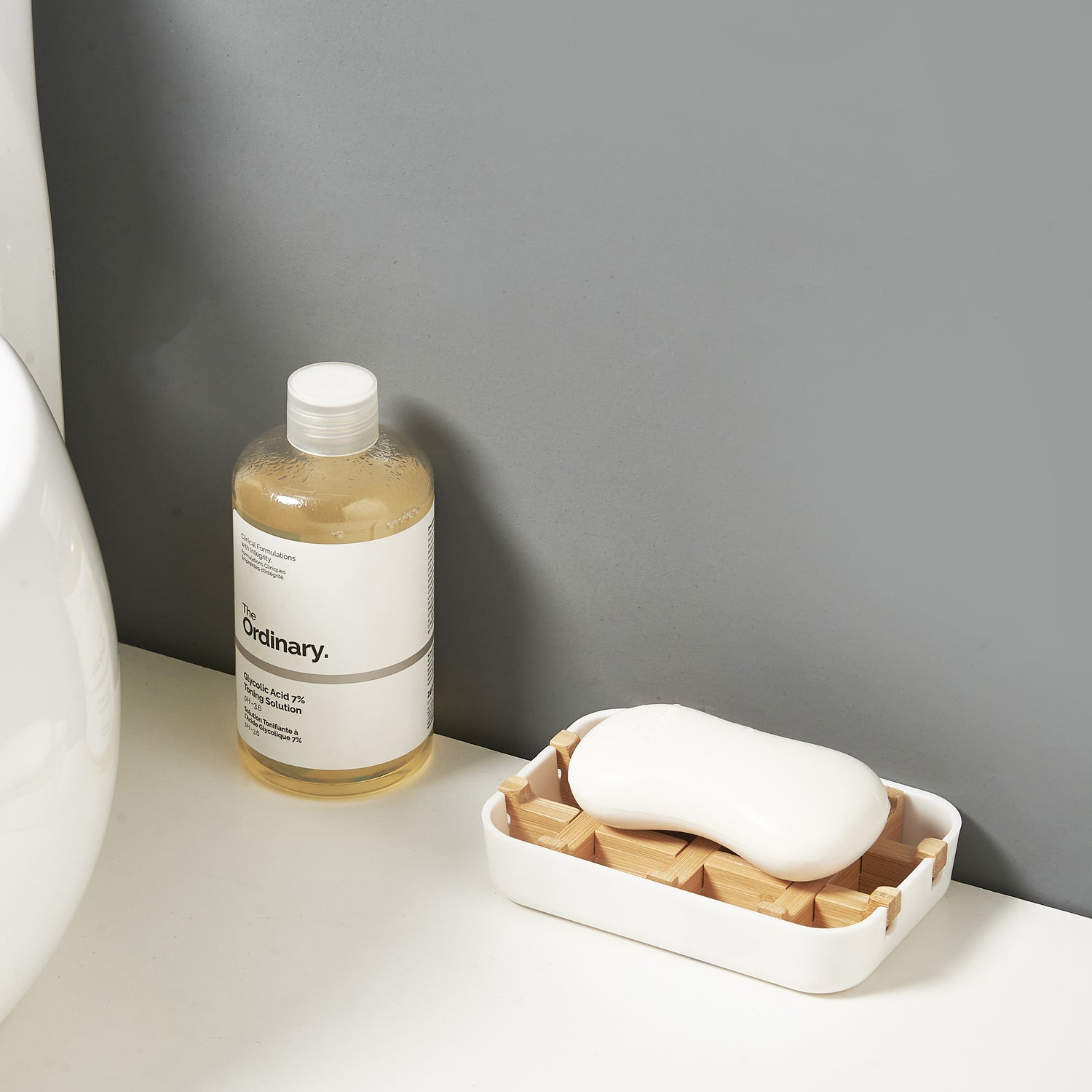 Soap Holder with Drain Tray - White