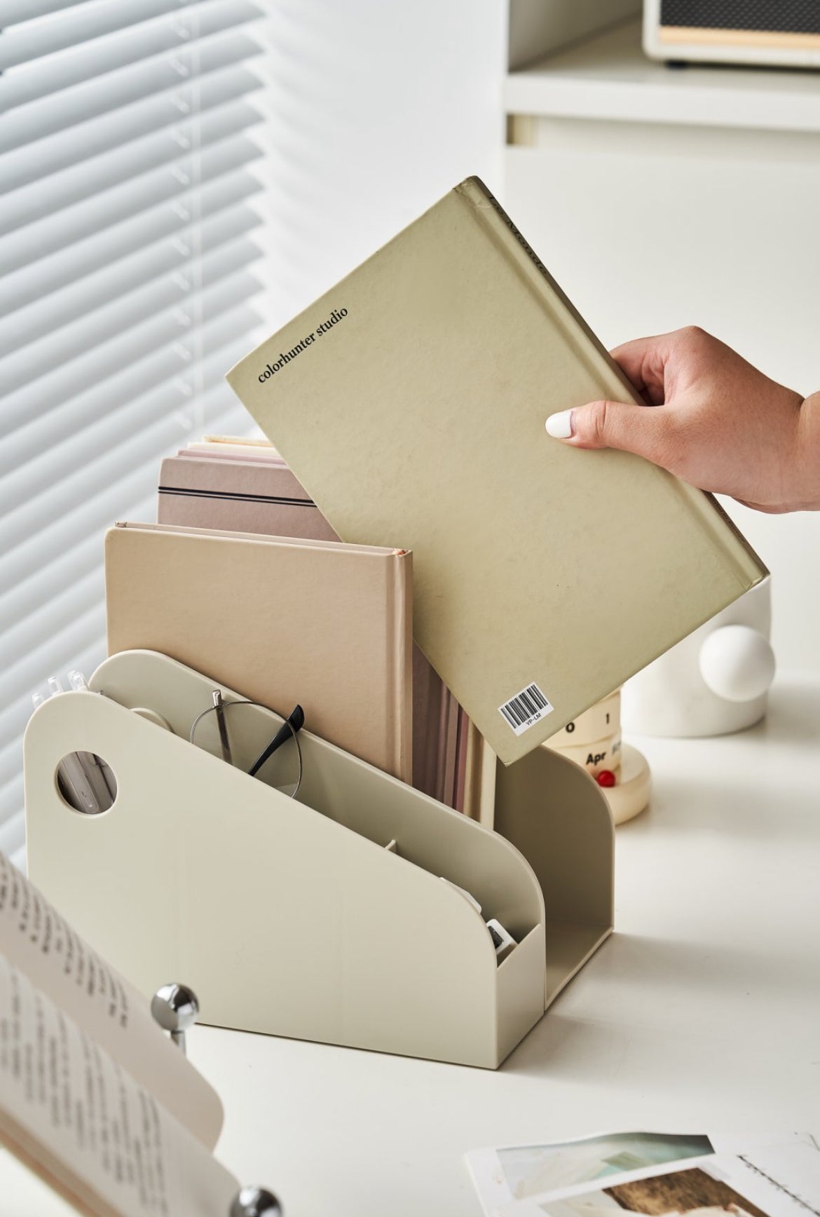 Dual-Compartment Table Organizer