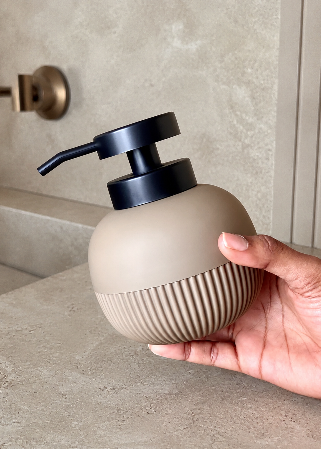 Chaton Round Bathroom Dispenser - Brown