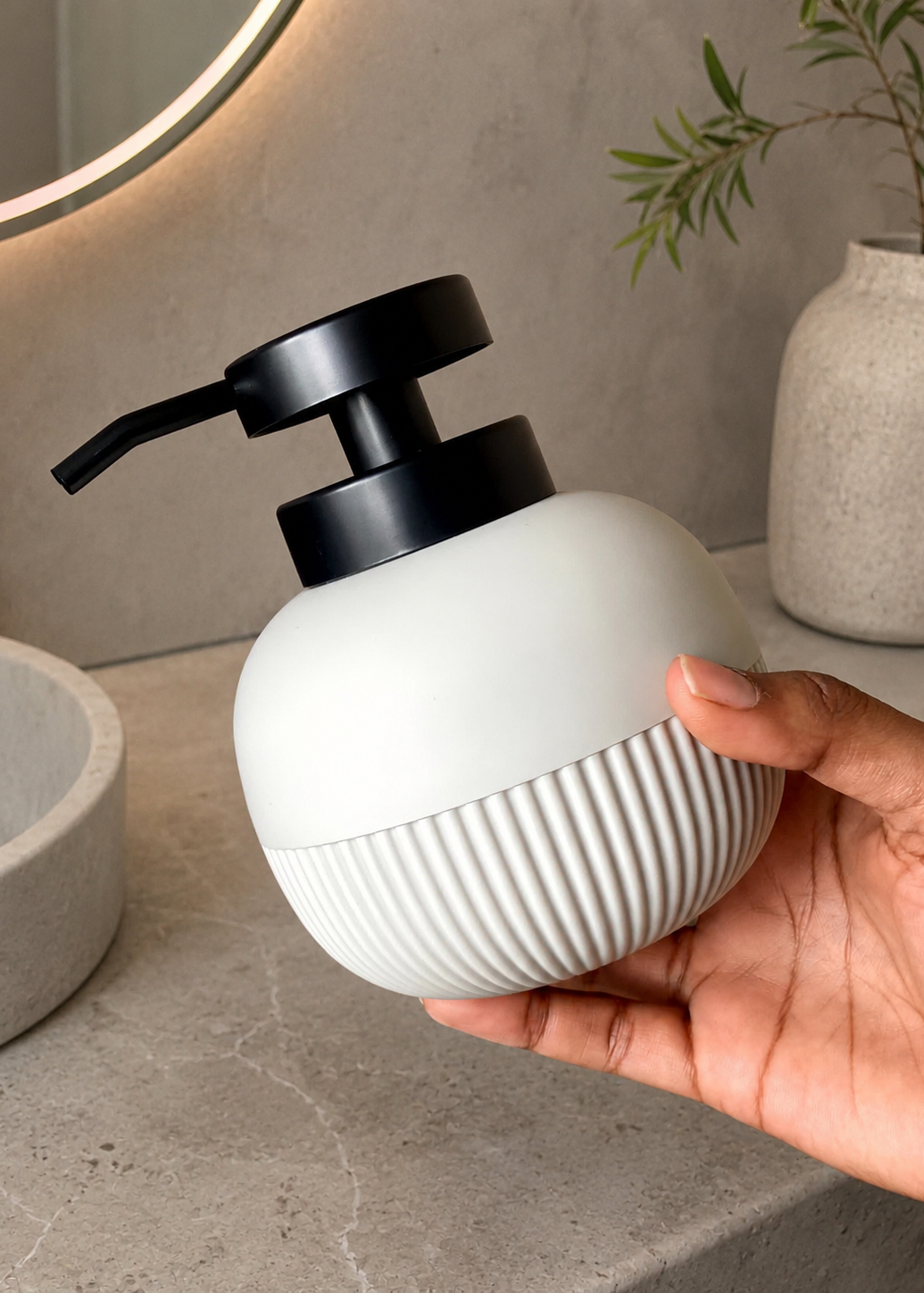 Chaton Round Bathroom Dispenser - Beige