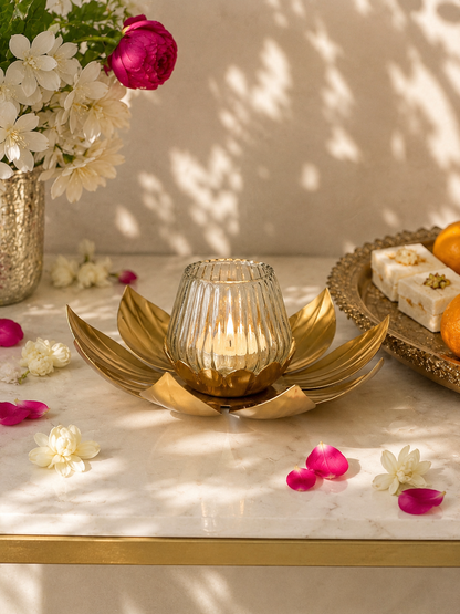 Noor Petal Diya Set