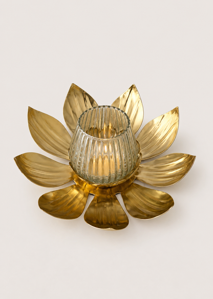 Noor Petal Diya Set