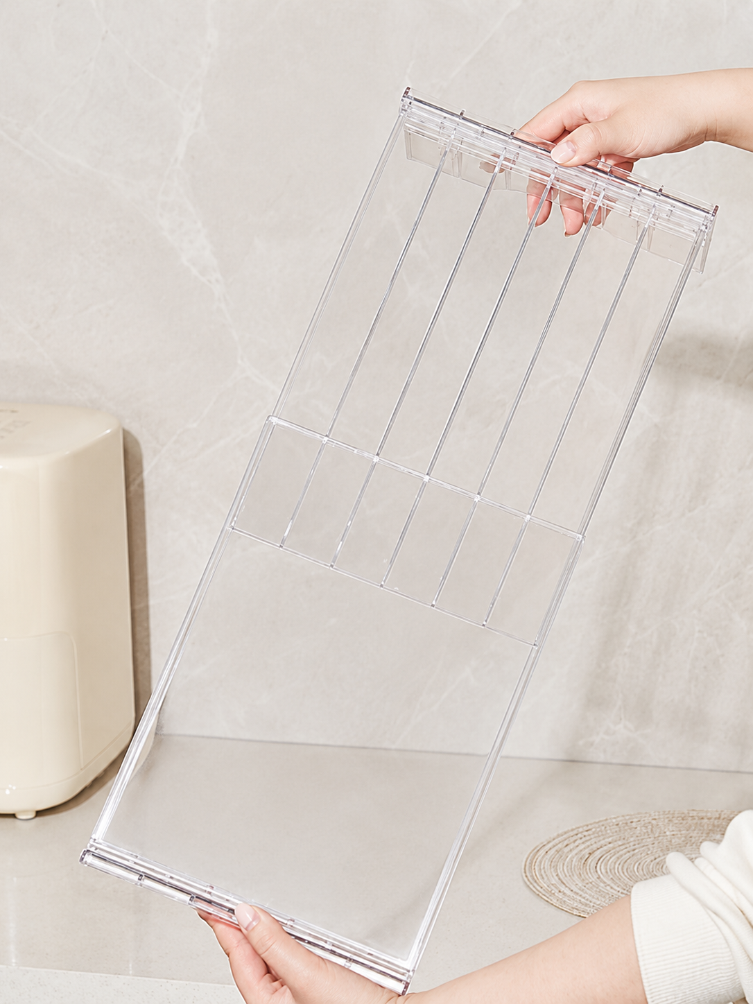 Expandable Clear Rise Shelf