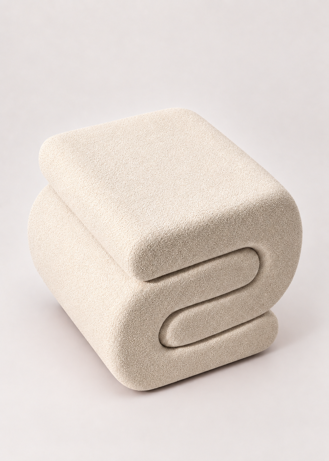 S-Boucle Pouffe - White