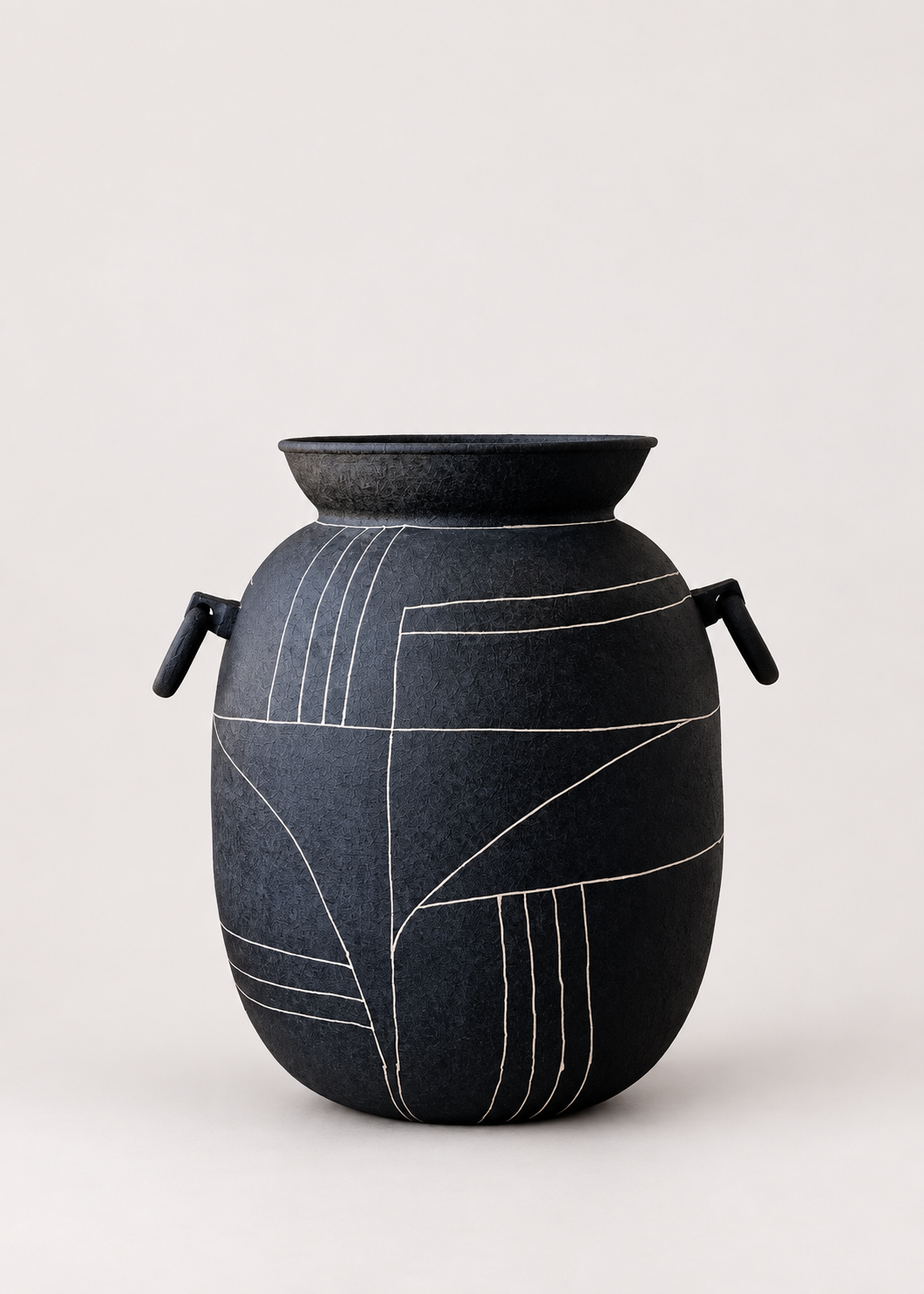 Dune Obsidian Urna Planter