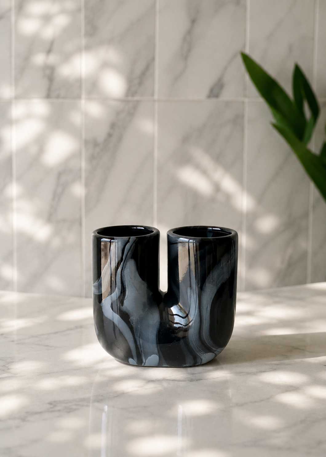 Swirl Bathroom Set – Black (Set of 3)