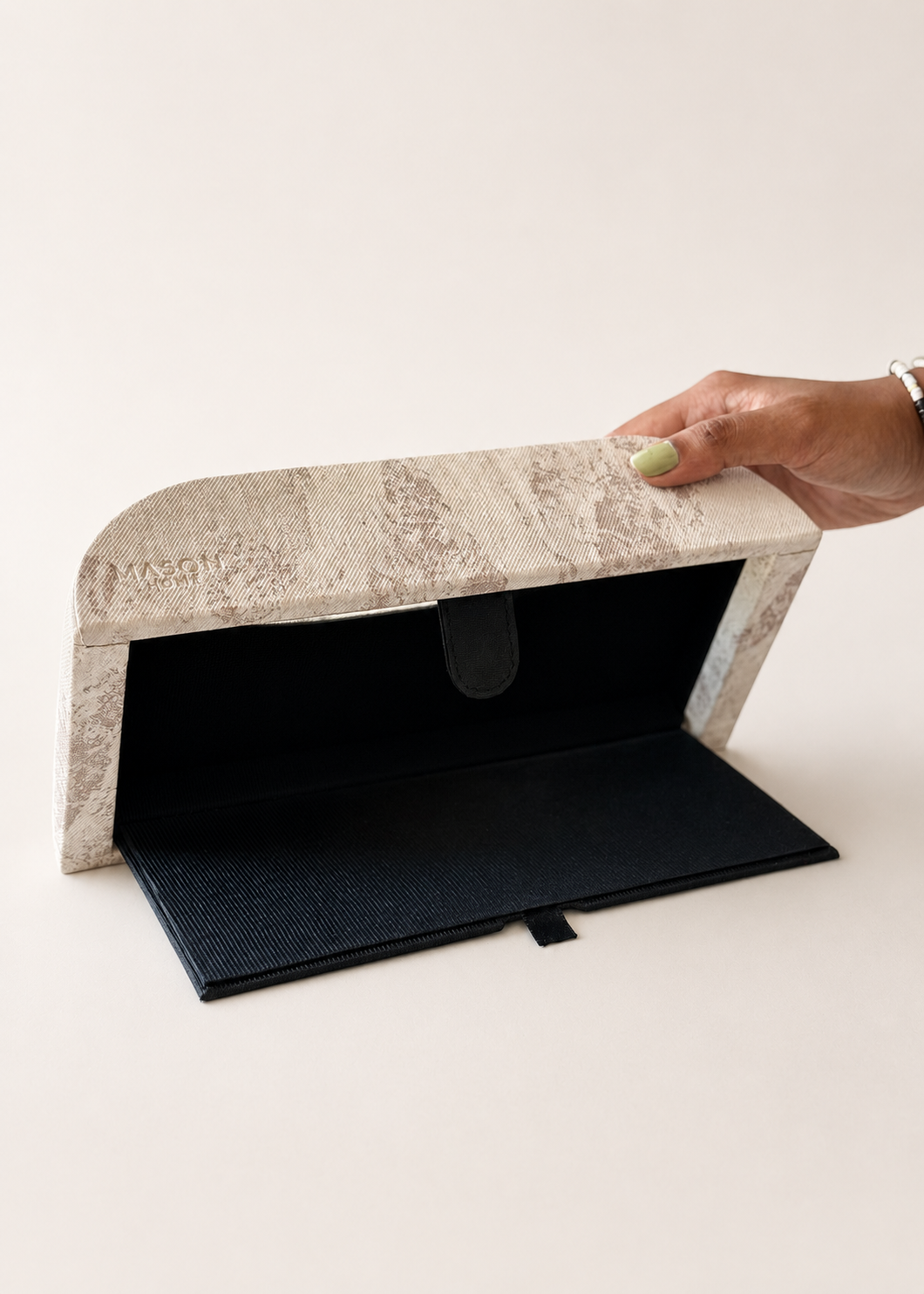 Indo Latte Car Tissue Box