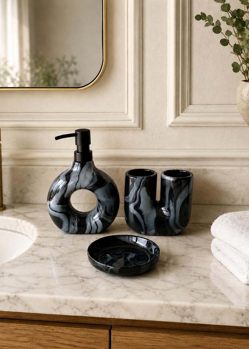 Swirl Bathroom Set – Black (Set of 3)