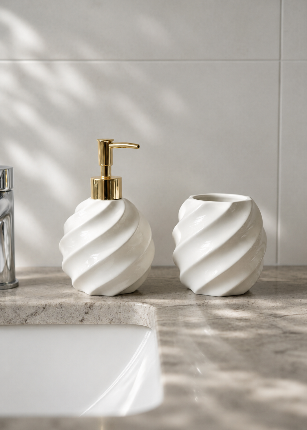 Swirl Bathroom Set - Ivory