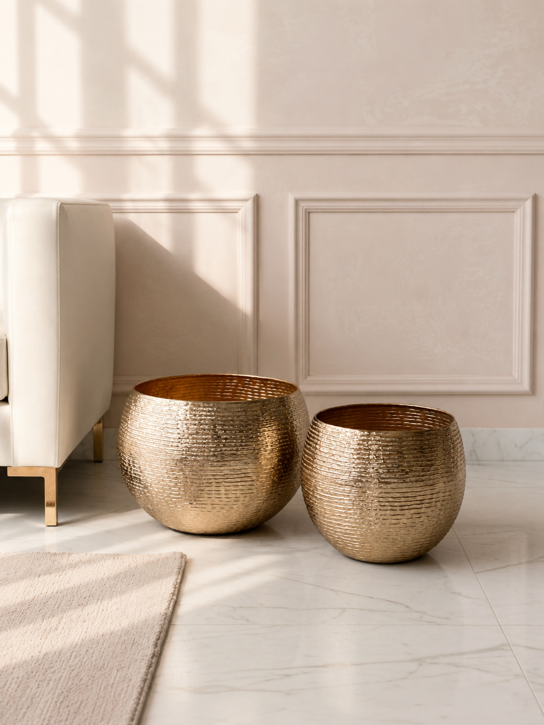 Halo Gold Ring Round Planters
