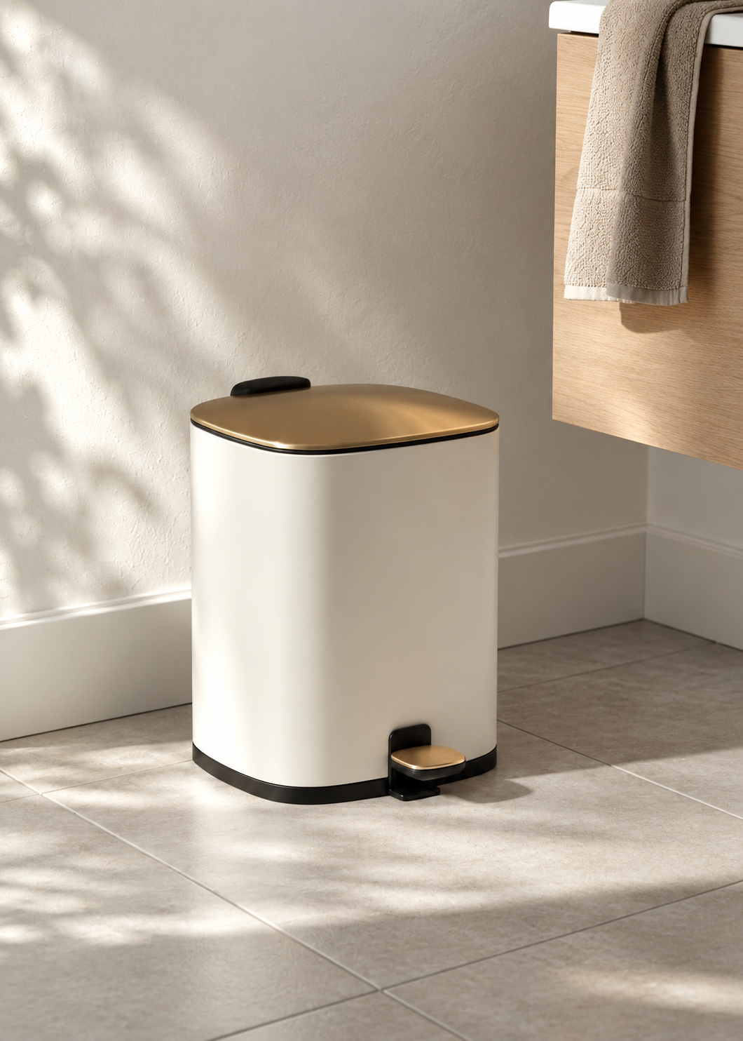 Merlowe Dustbin - Beige (6L)