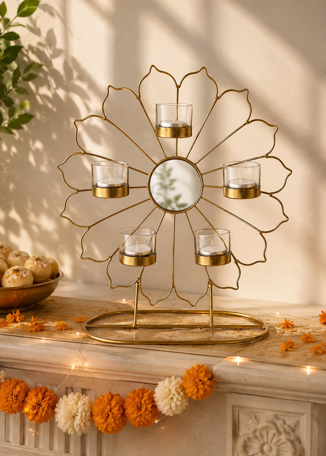 Inaya Ferris Bloom Gold Tea Light Holder